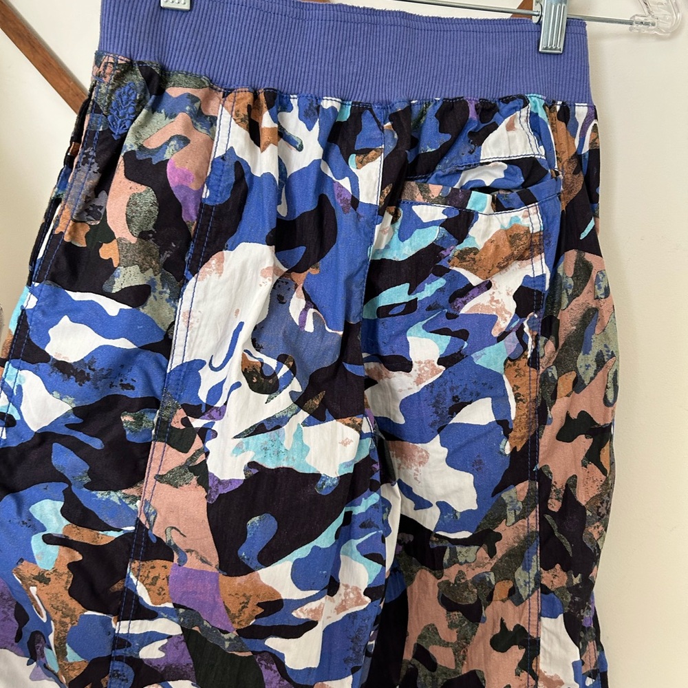 💫Free People Multicolor Camouflage Joggers - Picture 11 of 12